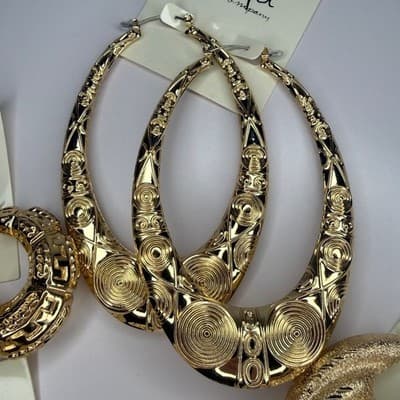 5 sets Jennifer & Company Gold Hoop Earring Bundle - NEW - Thumbnail 4