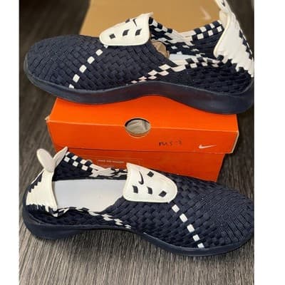 VINTAGE NIKE 2002 AIR WOVEN 421 NAVY WHITE - SIZE 10 Men - NEVER WORN - Image 1