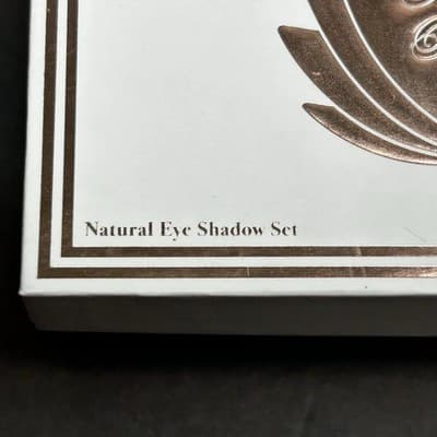 Blessed Beauty – “Soulfoul Spectacle” (For Blue Eyes) Eyeshadow Palette Set - Thumbnail 4