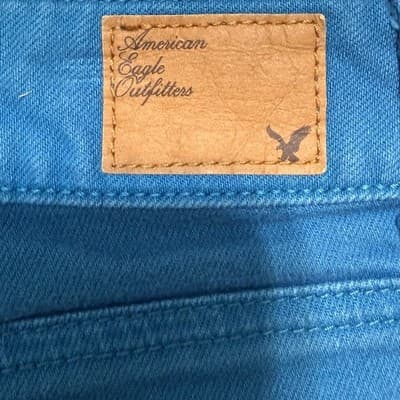 American Eagle Stretch Blue Frayed Hem Cutoff Style Shorts Size 10 - Thumbnail 4