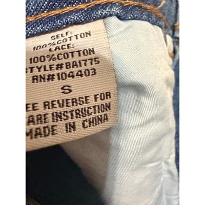 Blu Pepper Vintage Denim Lace Trim Distressed Shorts | Size Small NWOT - Thumbnail 5