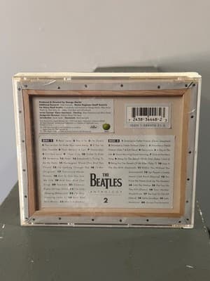The Beatles Anthology 2 CD 2 Disc Compilation Rock Apple Label Damaged Case - Thumbnail 2