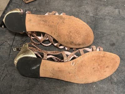 Vince Camuto Sandals Womens Gladiator Strappy Studded Gold Leather Flat - Thumbnail 3