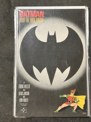 Batman Hunt The Dark Knight Graphic Novel Frank Miller Klaus Janson DC Rare - Image 1