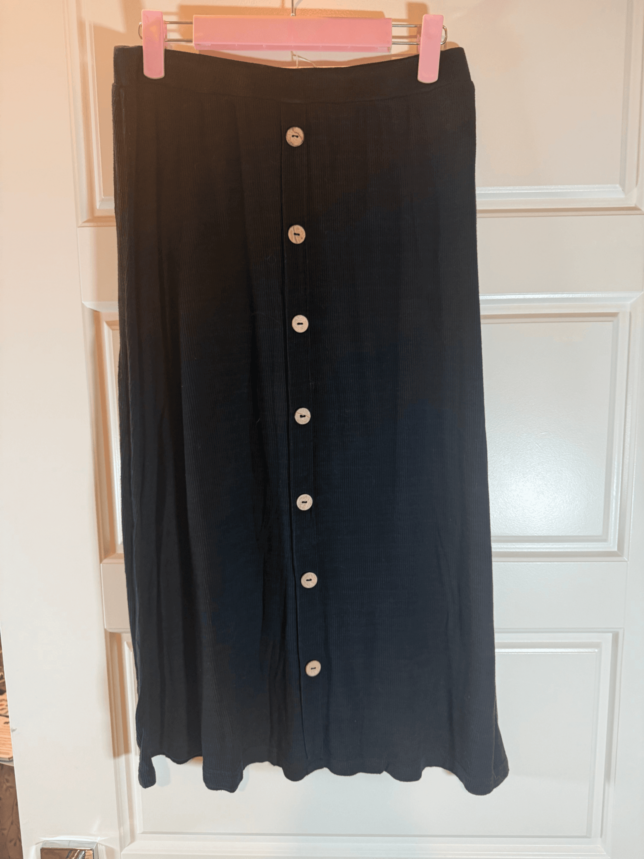 Black Button-Down Midi Skirt - Image 1