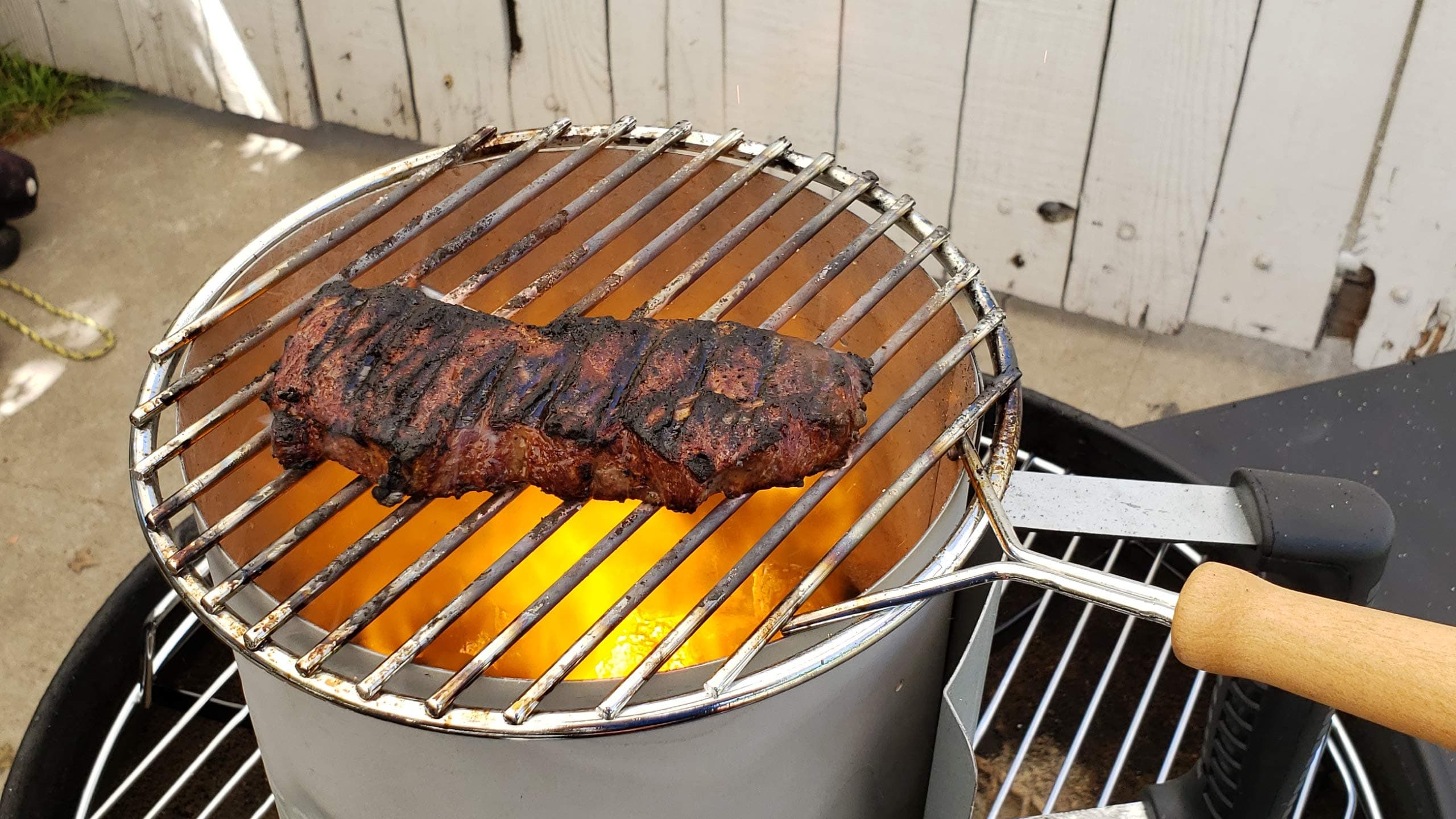 BBQ Dragon Round Grill Grate – 9” Stainless Steel BBQ Grill Grate with Wood Hand - Thumbnail 2