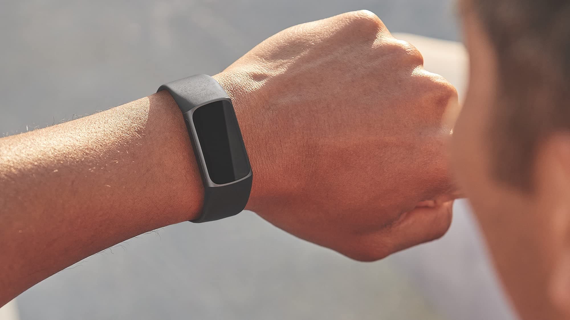 Fitbit Charge 5 & 6 Infinity Accessory Band, Official Fitbit Product, Black, Sma - Thumbnail 4