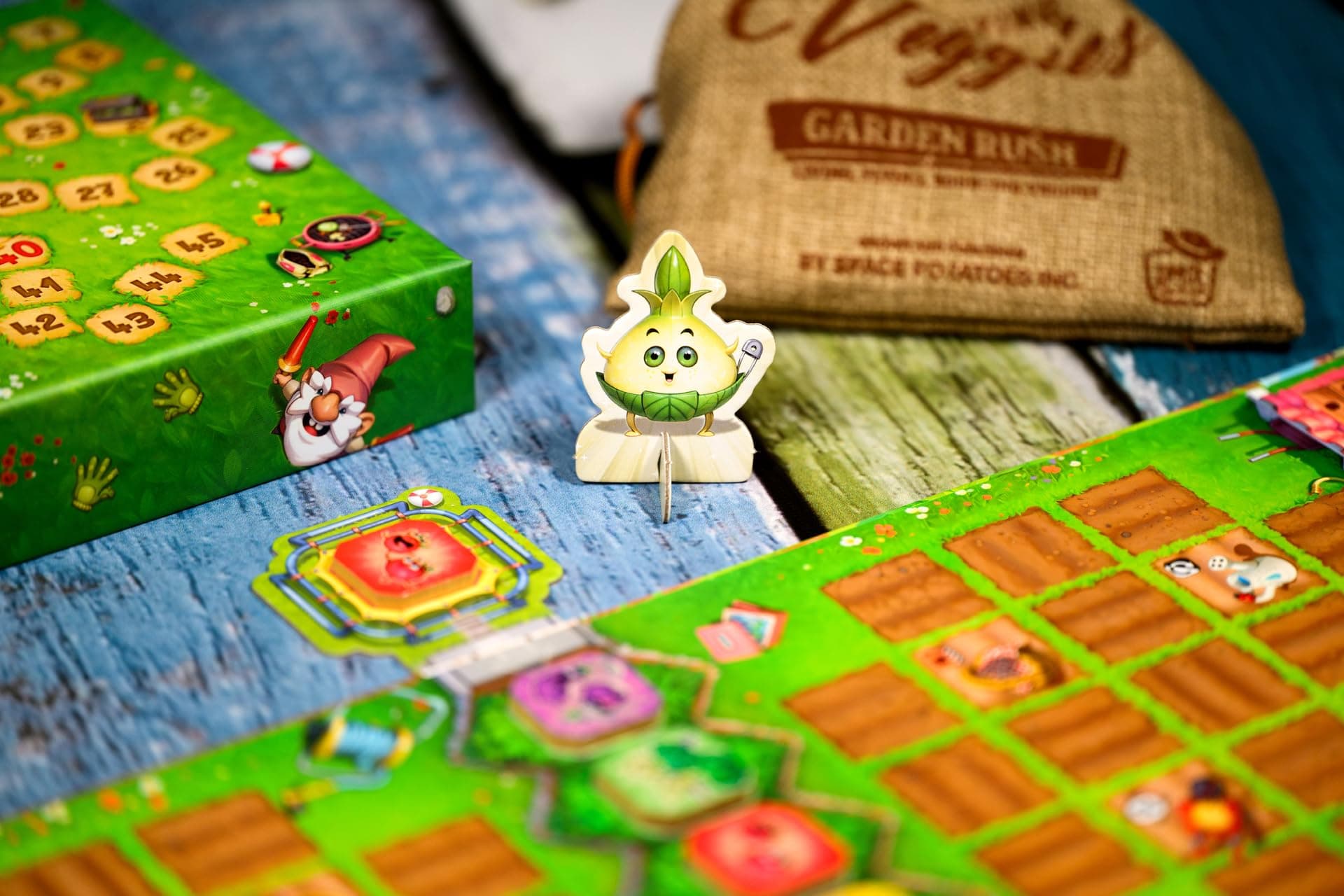 Garden Rush Board Game - 2-Player Vegetable Garden Battle, Tile Placement Strate - Thumbnail 7