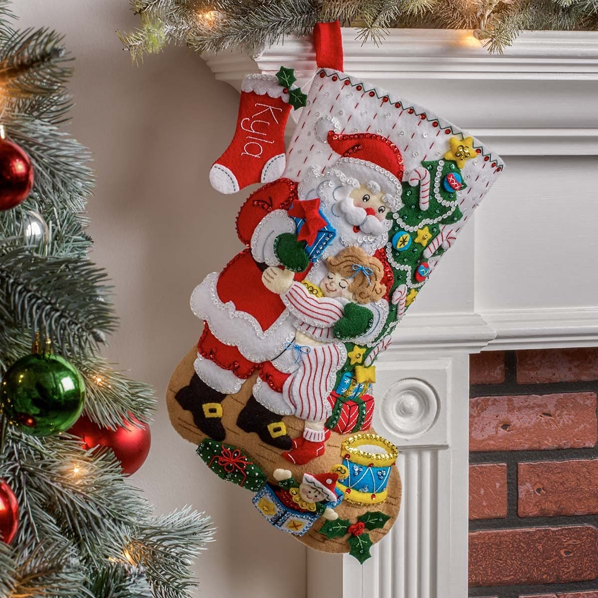 Bucilla Felt Applique 18" Stocking Making Kit, Christmas Hugs, 89253E - Thumbnail 3