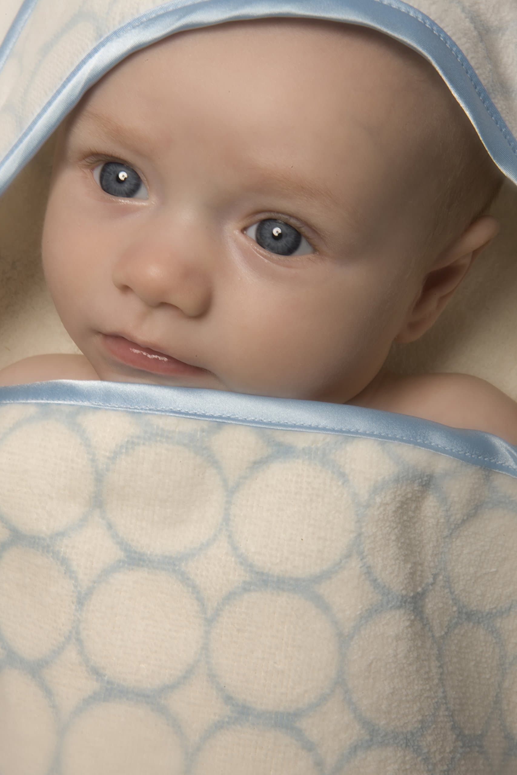 SwaddleDesigns Organic Cotton Terry Velour Hooded Towel for Baby/Toddler, Absorb - Thumbnail 2