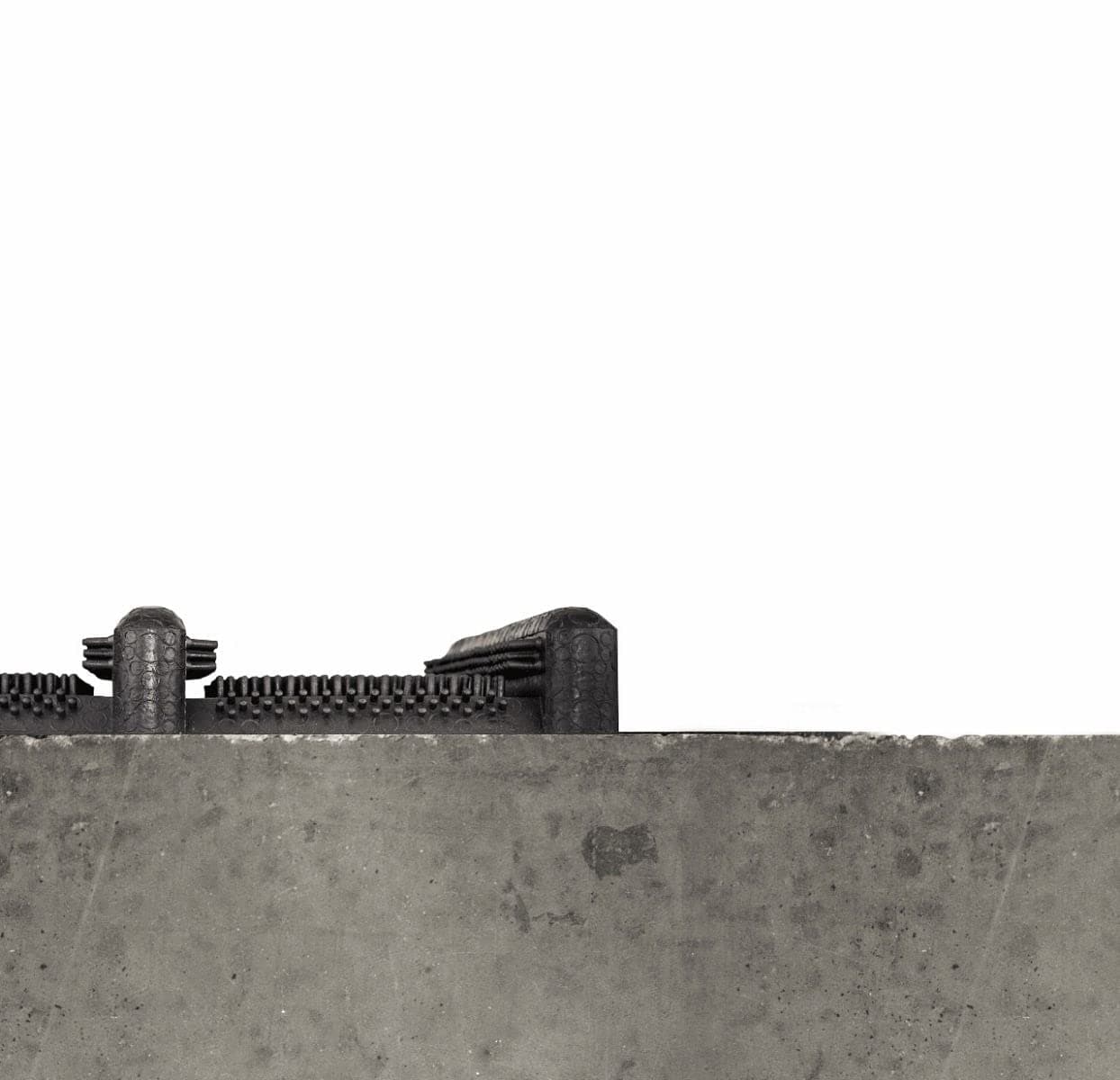 Wearwell 229 Mud Chucker Industrial Boot Scraper with Pliable Scraping Rubber Fi - Thumbnail 3