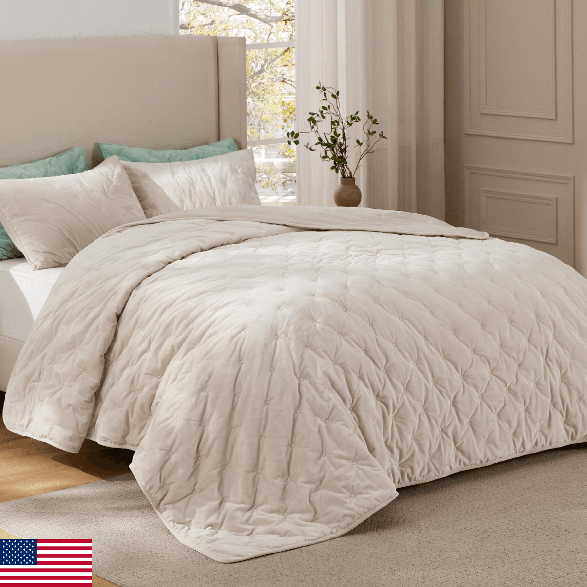 Bedsure Velvet Fleece Comforter Set Queen, Beige Lightweight Quilted Bedding Set - Image 1