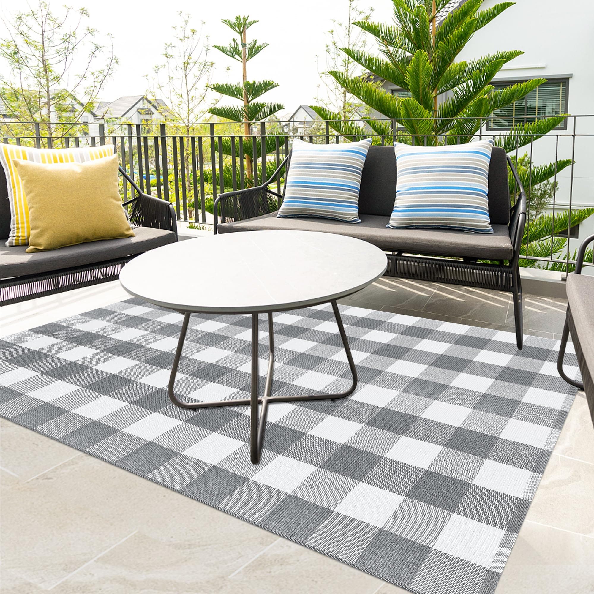 Buffalo Plaid Outdoor Patio Rug 4x6 Cotton Woven Reversible Grey & White Checker - Image 1