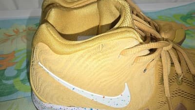 Nike Kyrie 4 Cinnamon Toast Crunch Size 6 Youth Pre-Owned - Thumbnail 4