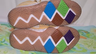 Nike Kyrie 4 Cinnamon Toast Crunch Size 6 Youth Pre-Owned - Thumbnail 6