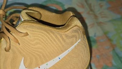 Nike Kyrie 4 Cinnamon Toast Crunch Size 6 Youth Pre-Owned - Thumbnail 8