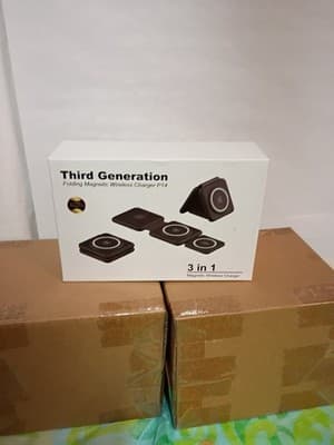 Third Gen Folding Magnetic Wireless Charger P14 - Image 1