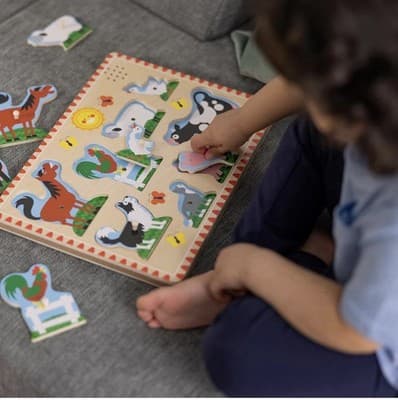 New W/ Batteries Melissa & Doug Farm Animals Wooden Peg Puzzle With Sound - Thumbnail 3