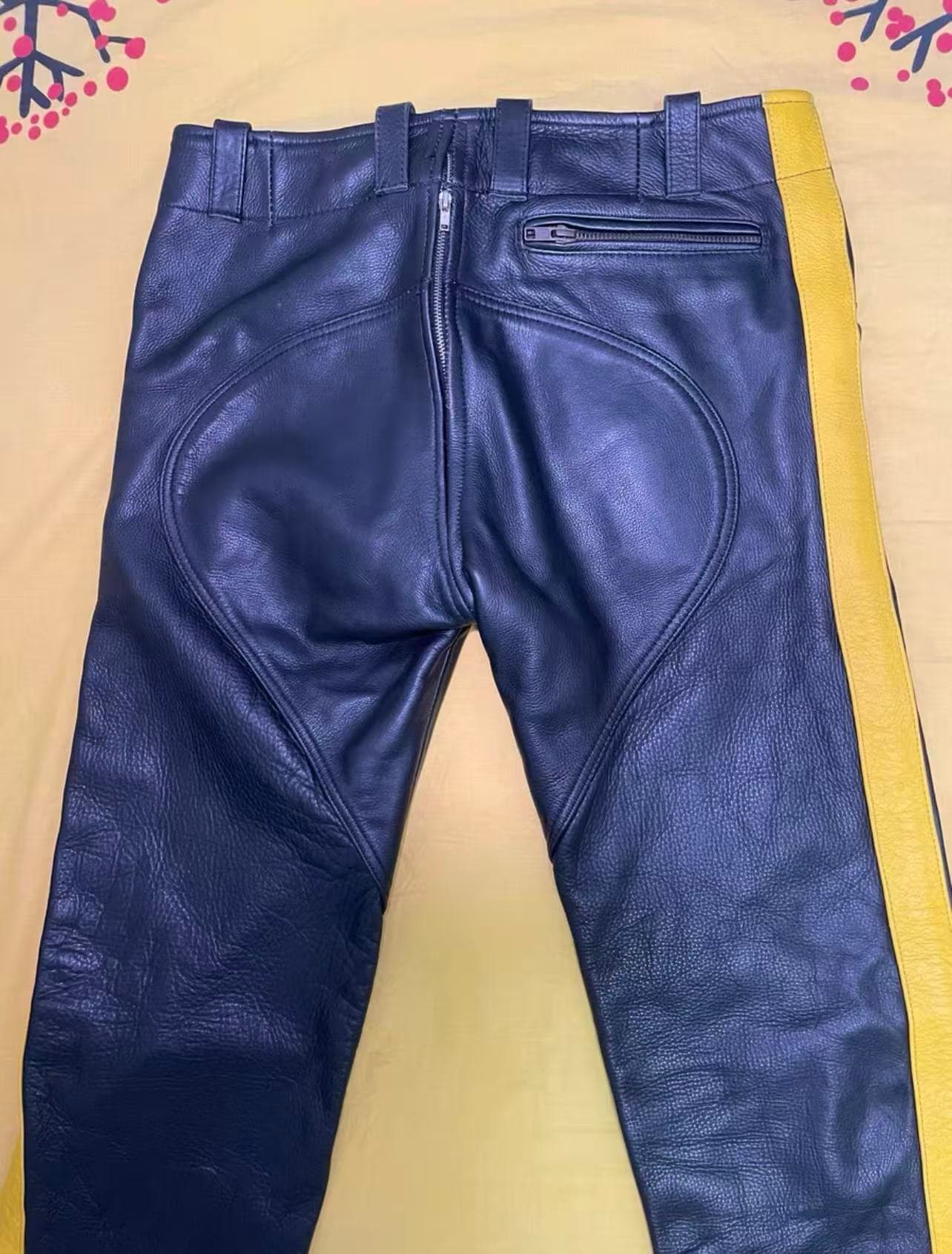 Leather Maniacs Men’s Classic Double-Zip Cowhide Leather Pants - Thumbnail 4