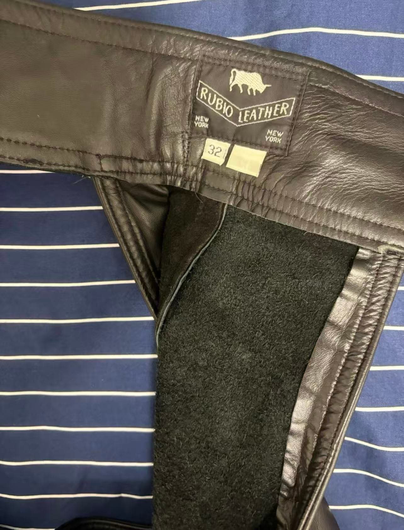 Rubio Leather Pants – Classic Open-Crotch Design - Thumbnail 4