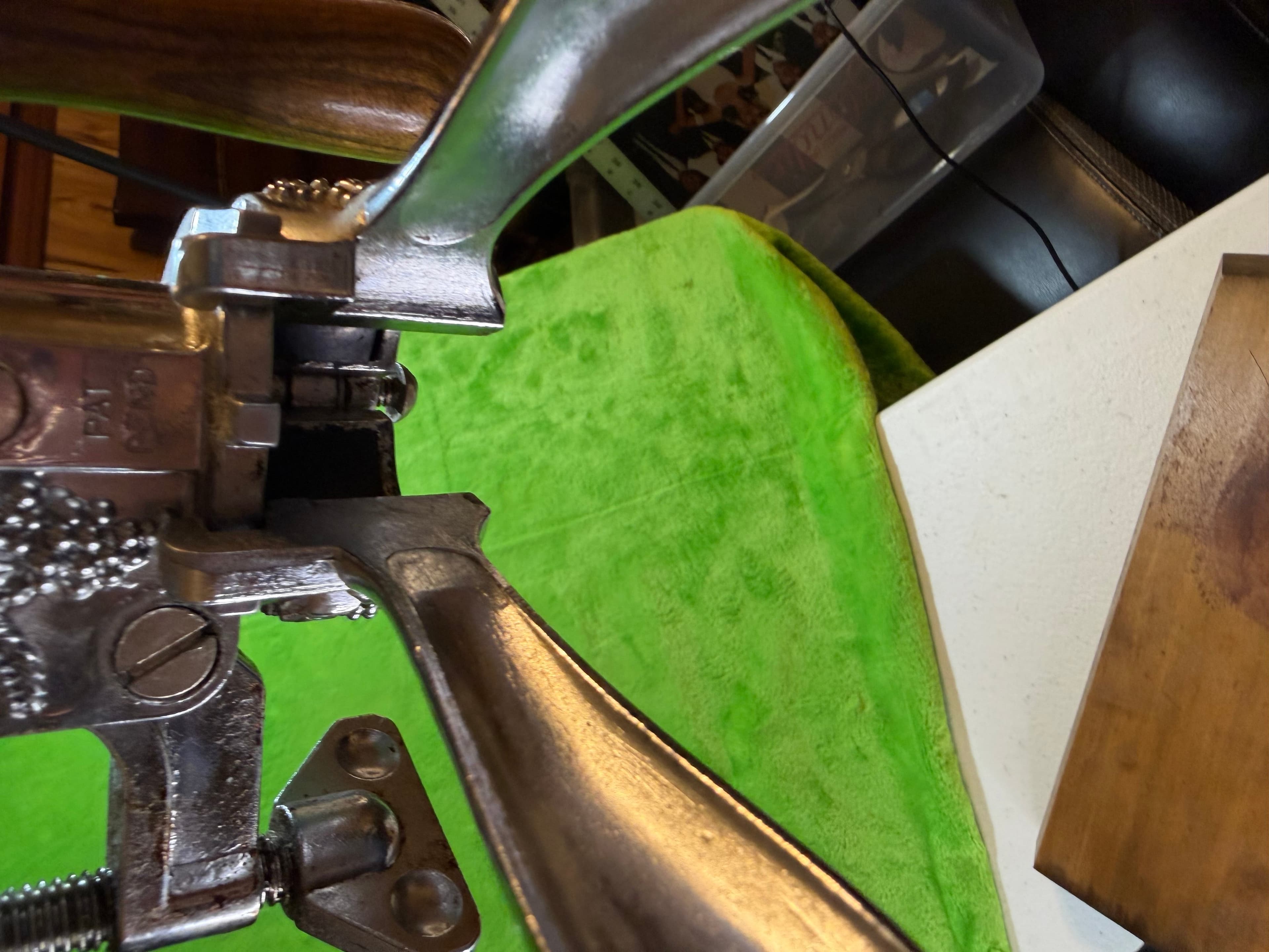 Vintage Italian Grape Design Corkscrew Wine Opener with Wood Handle - Thumbnail 6