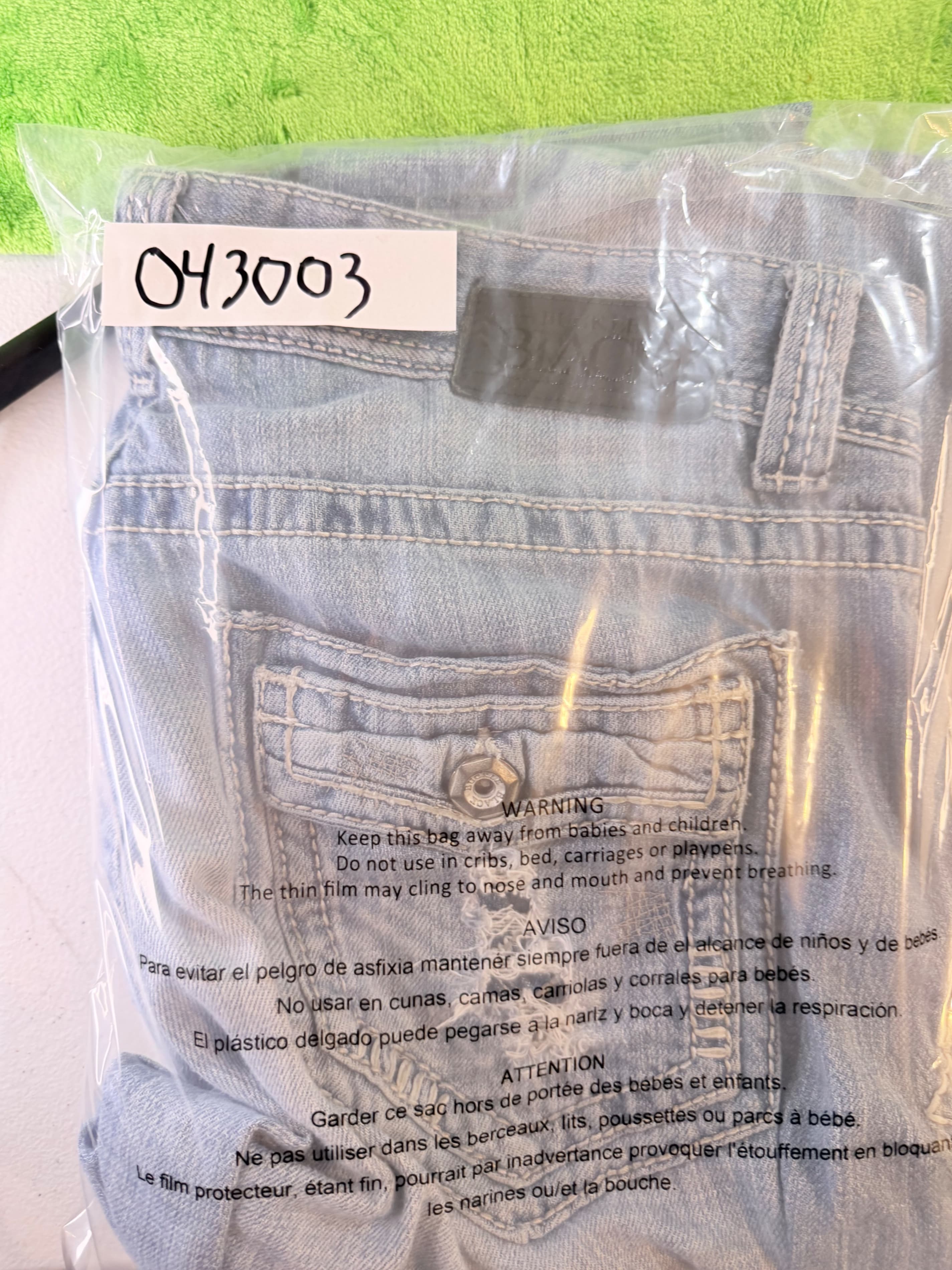 Buckle Black BBLA316 Light Wash Distressed Bootcut Men’s Jeans 34x32 - Thumbnail 16