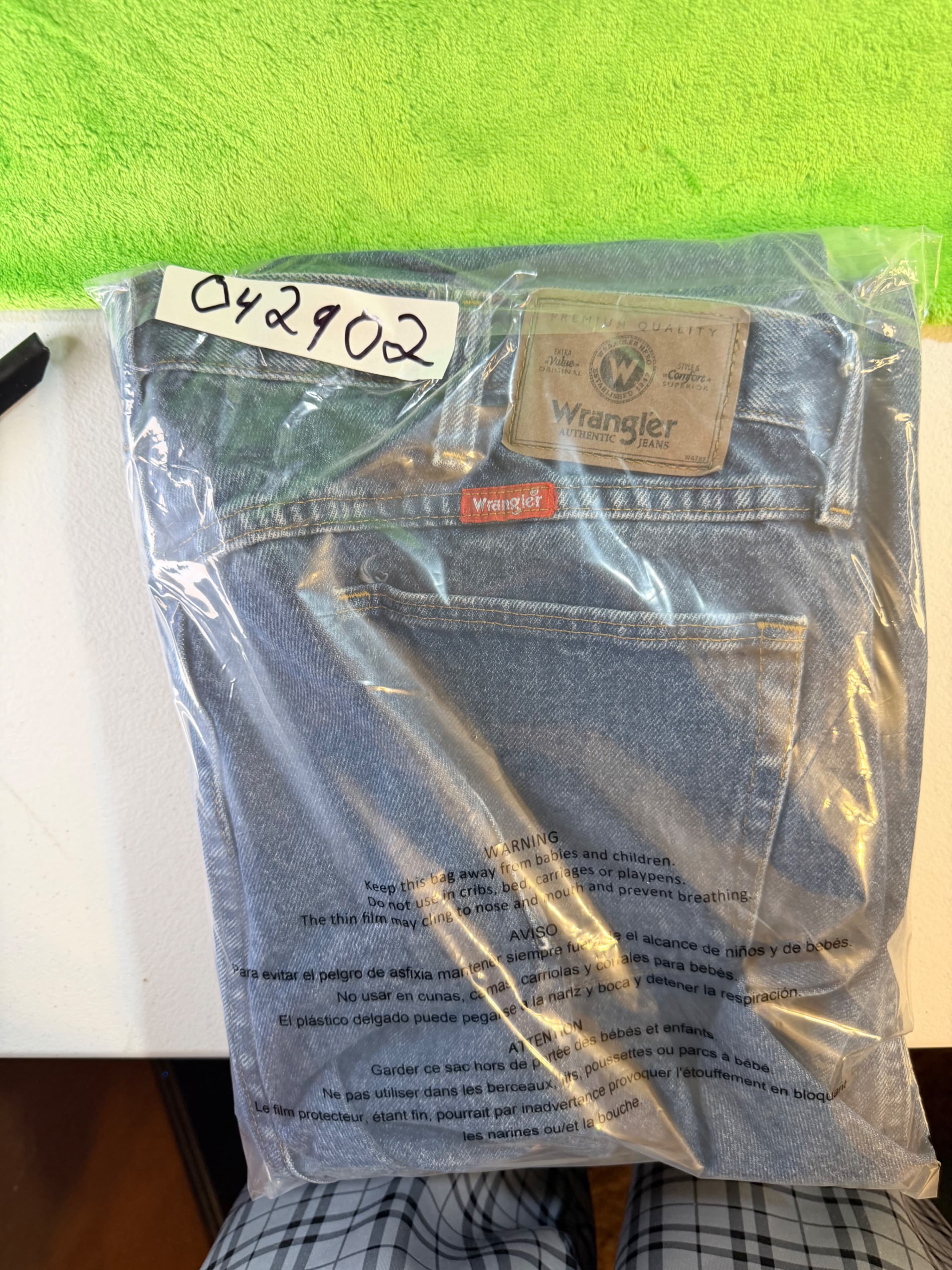 Wrangler Jeans 40x30 Light Wash Denim Made in Mexico - Thumbnail 9