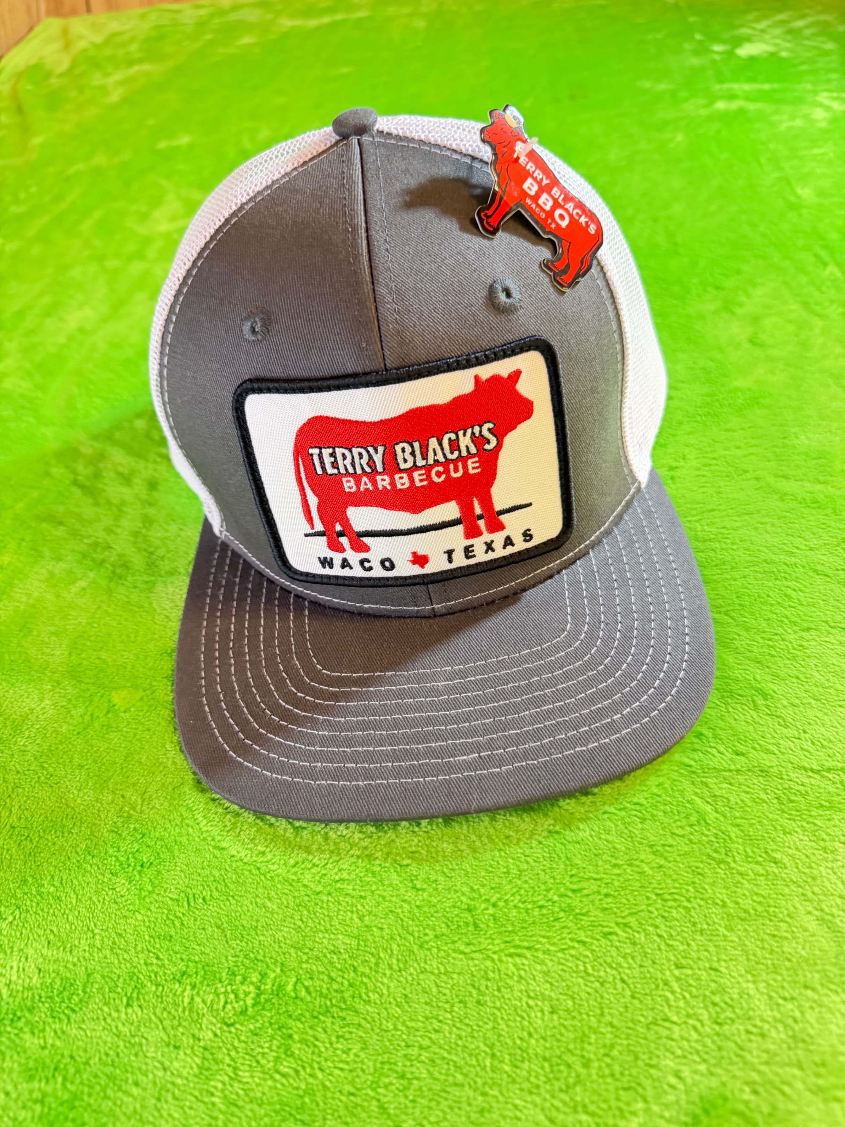 Terry Black's Barbecue Waco Texas Trucker Hat Gray Mesh Snapbacl NWT - Image 1