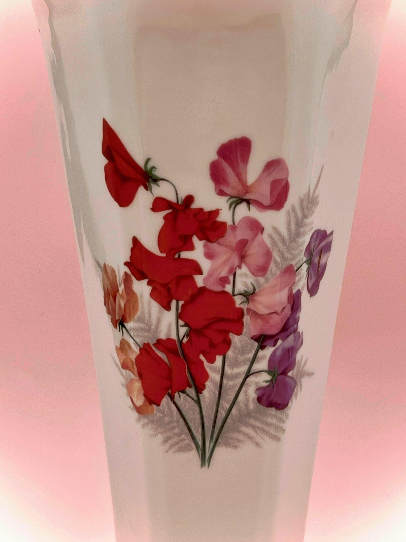 Pickard China Sweet Pea Floral Porcelain Vase with 24K Gold Trim - Image 1