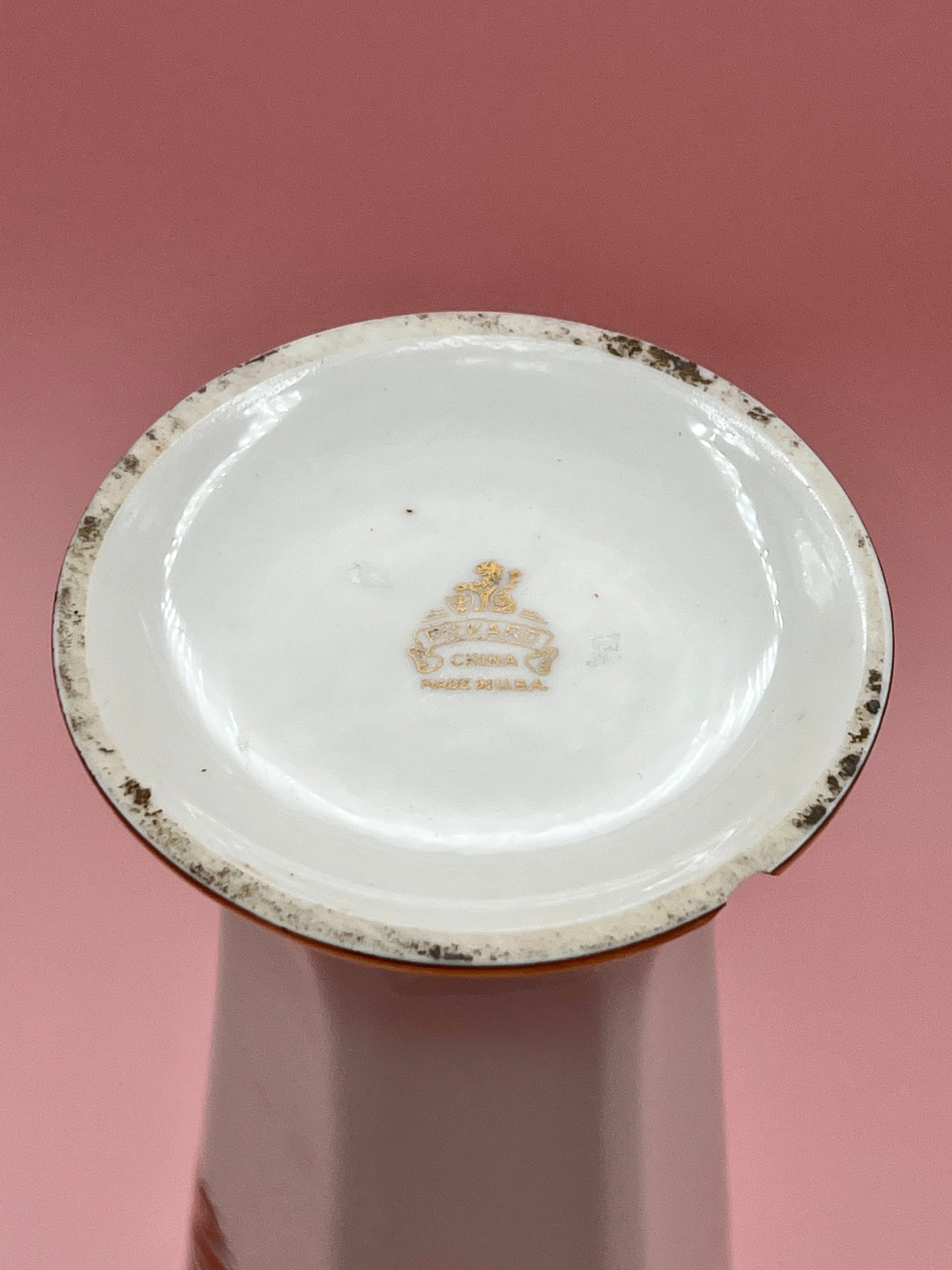 Pickard China Sweet Pea Floral Porcelain Vase with 24K Gold Trim - Thumbnail 5