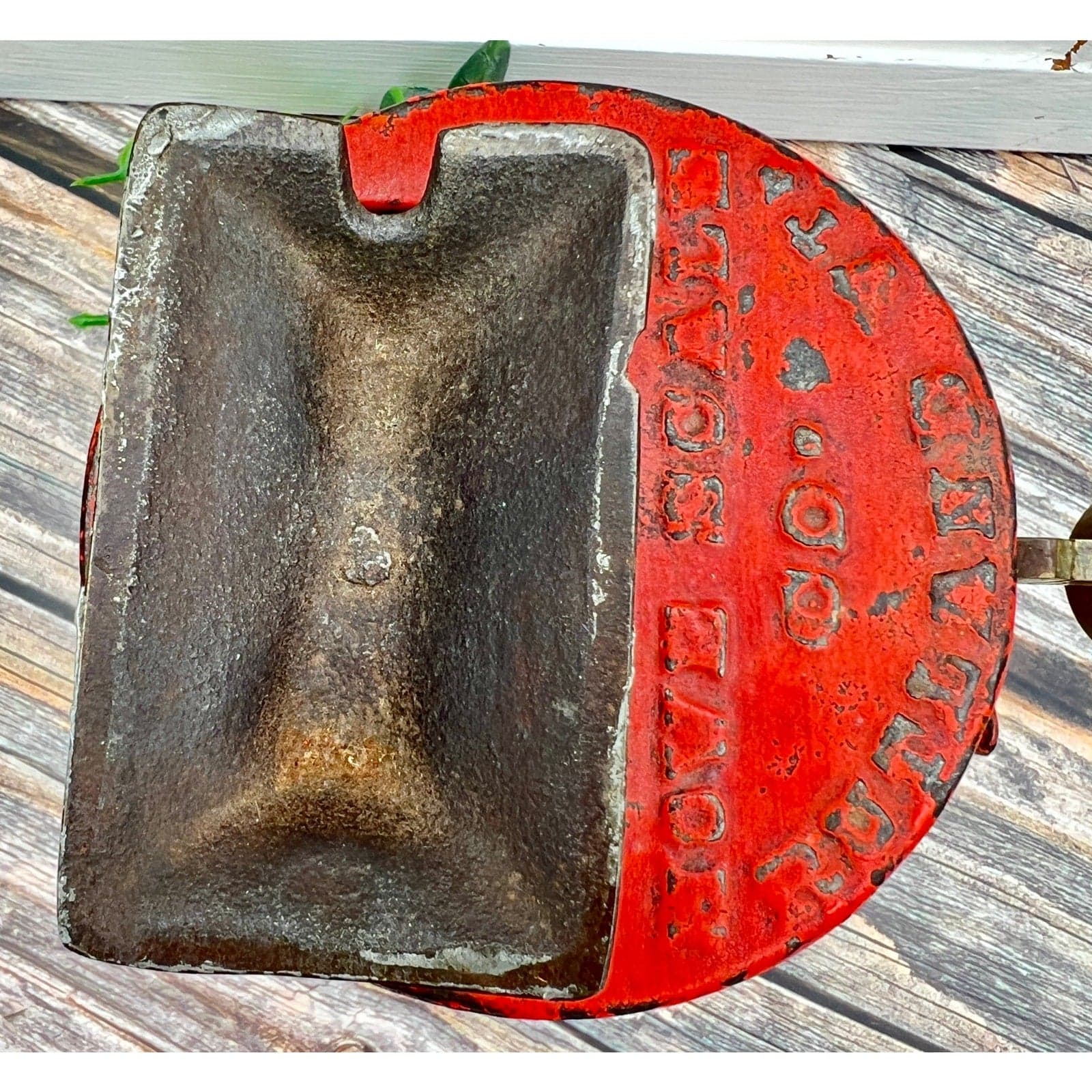 Antique Howe Scale Co. Red Split Tail Cast Iron and Brass Balance Scale - Thumbnail 5