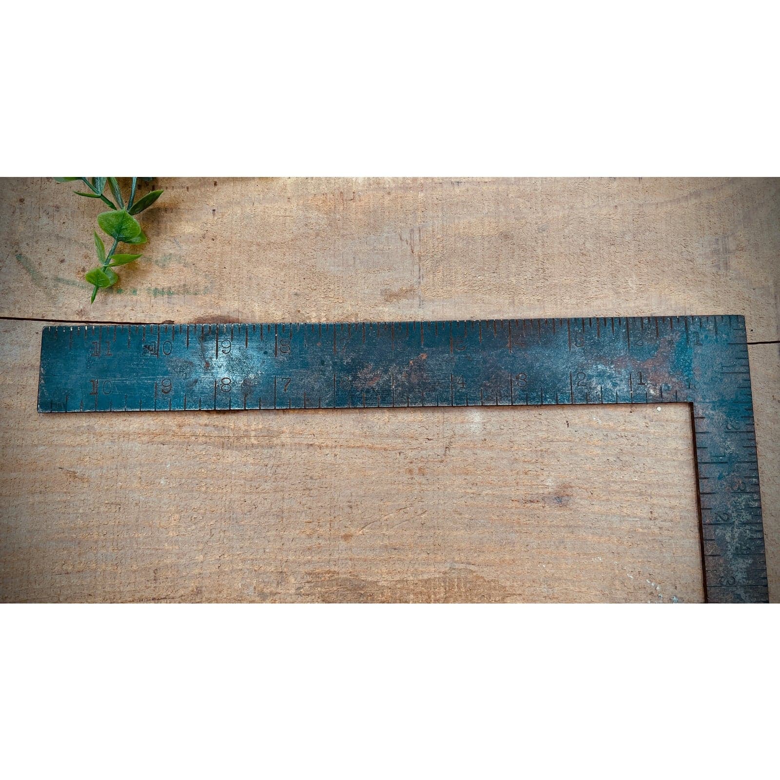 Vintage "A Framing Guide & Steel Square" by Sigmon with Sargent 12” x 8” Square - Thumbnail 4