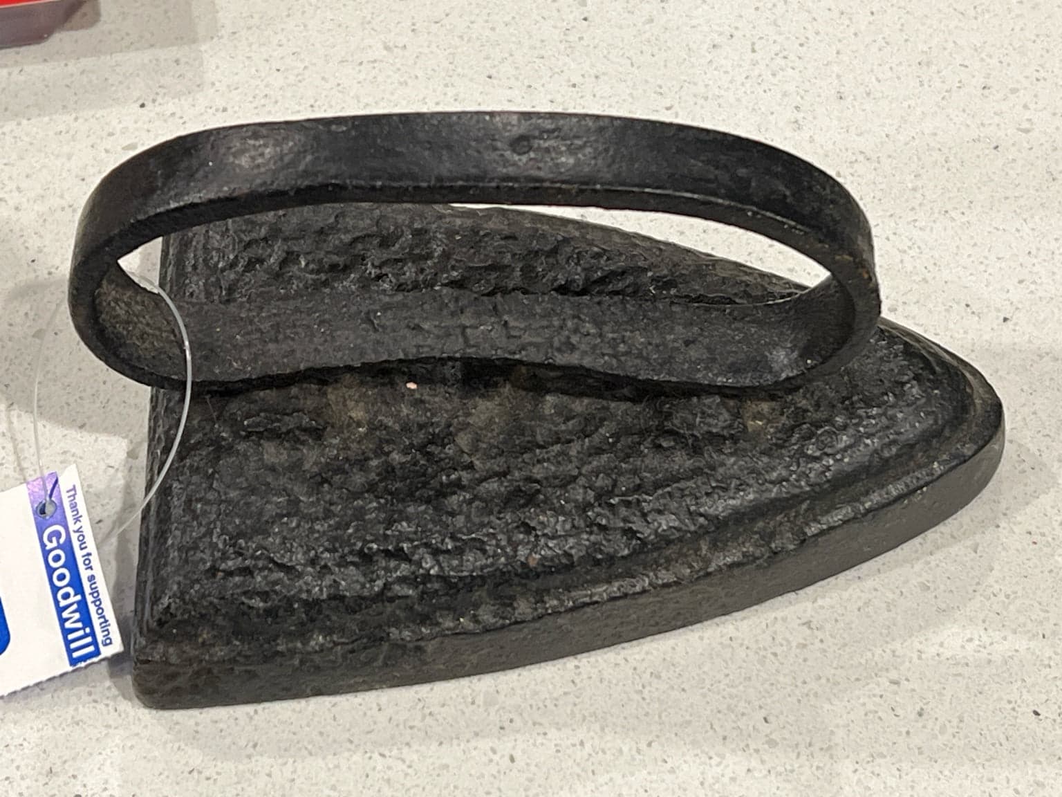 Antique Cast Iron Sad Iron with Loop Handle - Thumbnail 2