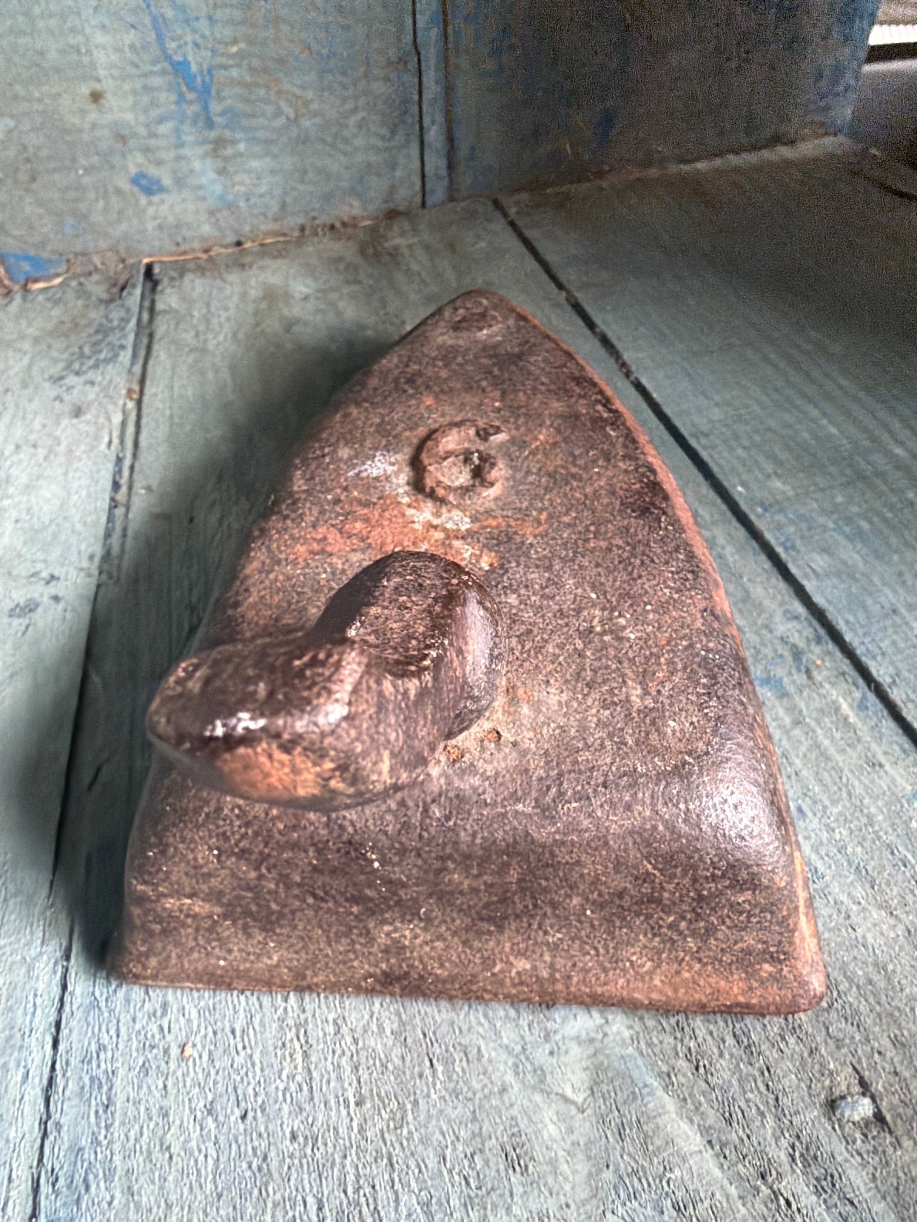 Antique Cast Iron Sad Iron Primitive Flat Iron 6 Inch - Thumbnail 3