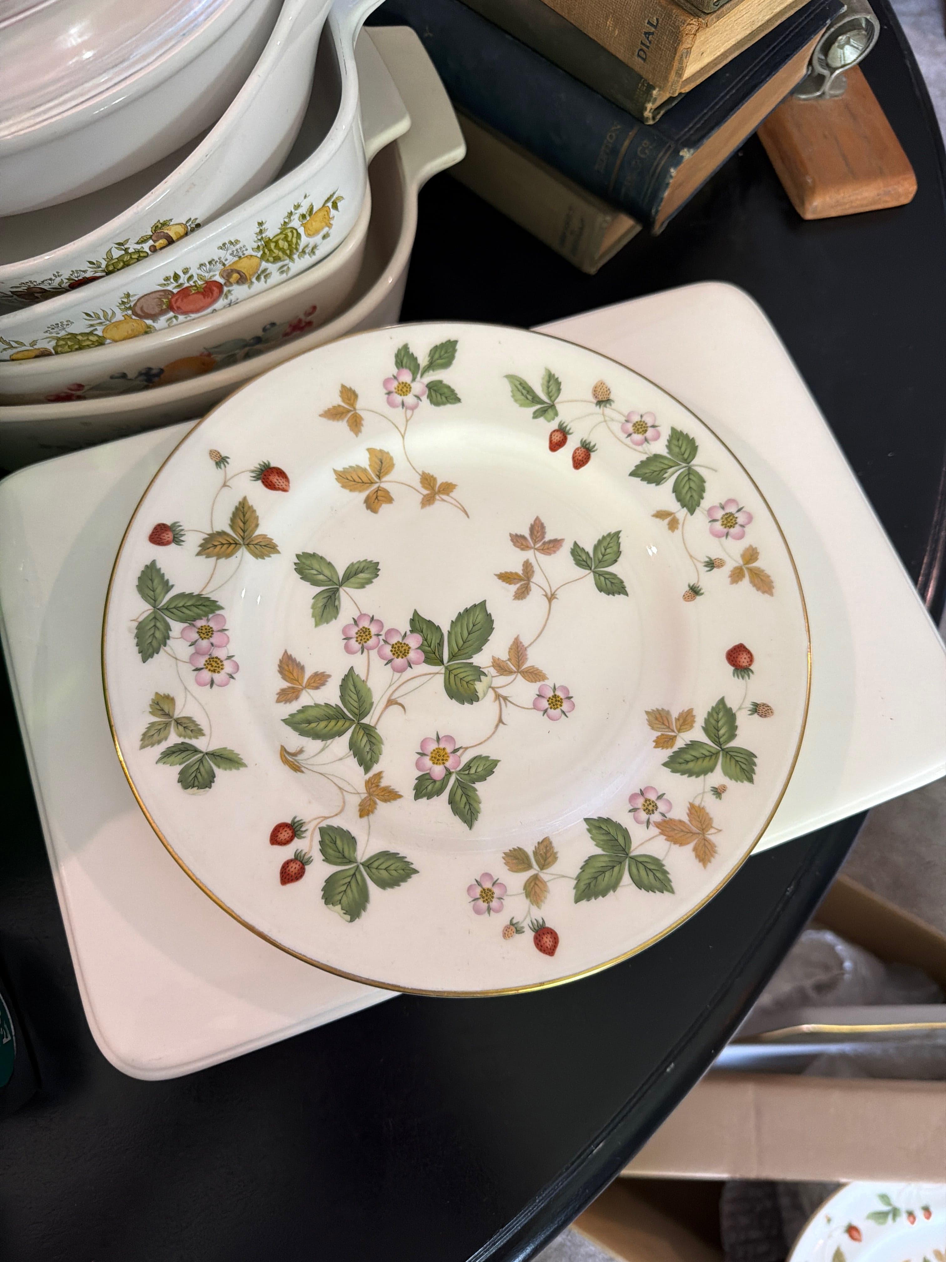 Wedgwood Wild Strawberry Bone China 8" Salad or Dessert Plate