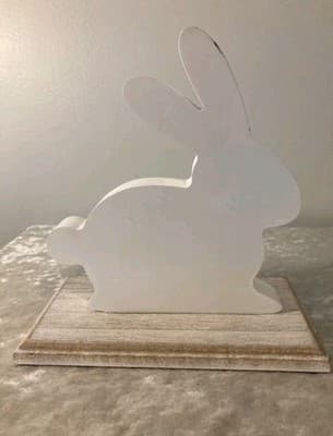 NEW Rae Dunn ‘GRATEFUL’ White Bunny Wood Decoration - Size 9x9 - Thumbnail 2