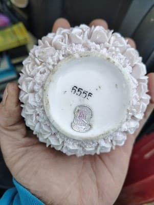 Arnart White Porcelain Floral Round Decorative Box with All-Over Flower Pattern - Thumbnail 3