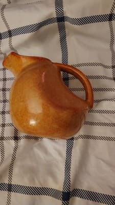 Nilogy Brown Ceramic Glossy Pottery Pitcher with Handle, Round Solid - Thumbnail 3