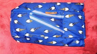 Arctic Zone Insulated Lunch Bag Blue Gnome Print ICE WALLS with Ice Wall Pack - Thumbnail 2