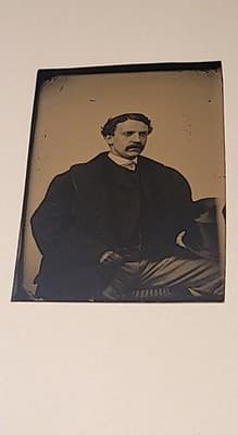Antique 1/6 Plate Tintype & 1860s CDV Victorian Portrait Photograph - Thumbnail 8