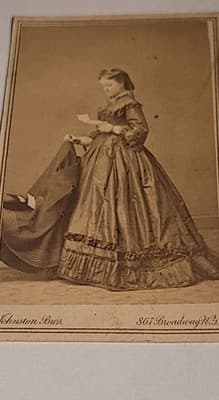 Antique 1/6 Plate Tintype & 1860s CDV Victorian Portrait Photograph - Thumbnail 11