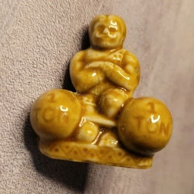 Wade Whimsies Porcelain Figurines STRONGMAN 1 TON Circus Series Collectible - Image 1