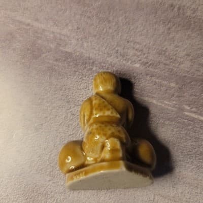 Wade Whimsies Porcelain Figurines STRONGMAN 1 TON Circus Series Collectible - Thumbnail 3