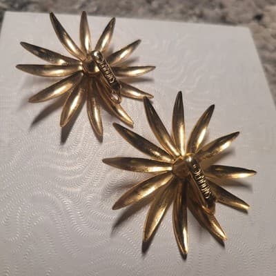 Vintage Gold Tone Emmons Daisy Flower Sunflower Clip Earrings - Thumbnail 8