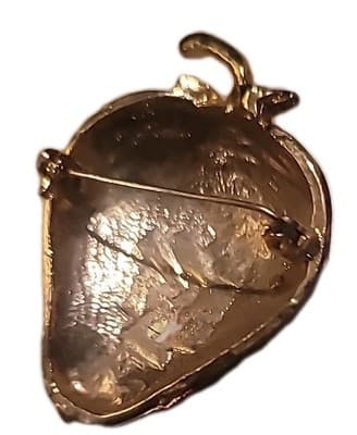 Vintage Red Enamel Strawberry Brooch Pin Gold Tone Fruit Jewelry Summer Garden - Thumbnail 4