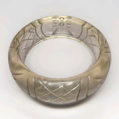 Vintage Chunky Bangle Bracelet Lucite Off-White Incised Carved - Image 1