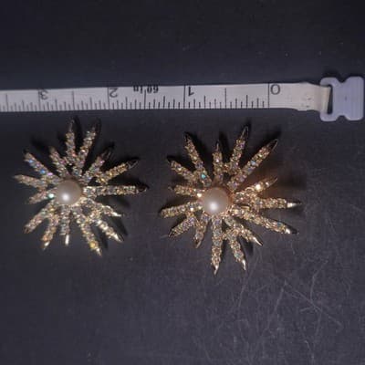 EMMONS Vintage Pearl & Rhinestone Gold-Tone Starburst Clip On Earrings (RF985-6)
