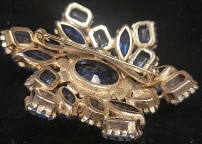 Vintage Aurora Borealis Blue Rhinestone Domed Flower Brooch Pin - Thumbnail 2