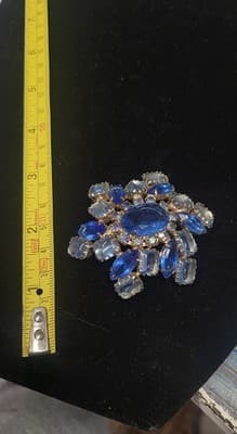Vintage Aurora Borealis Blue Rhinestone Domed Flower Brooch Pin - Thumbnail 5