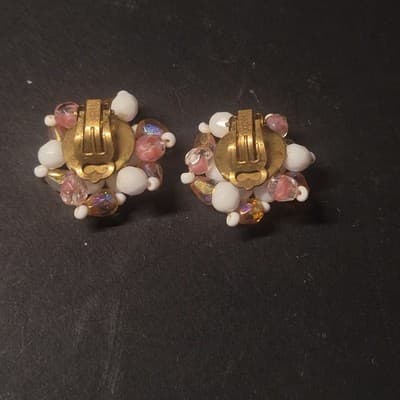 Vintage West Germany Pink Crystal & White Glass Bead Cluster Clip-On Earrings - Thumbnail 2